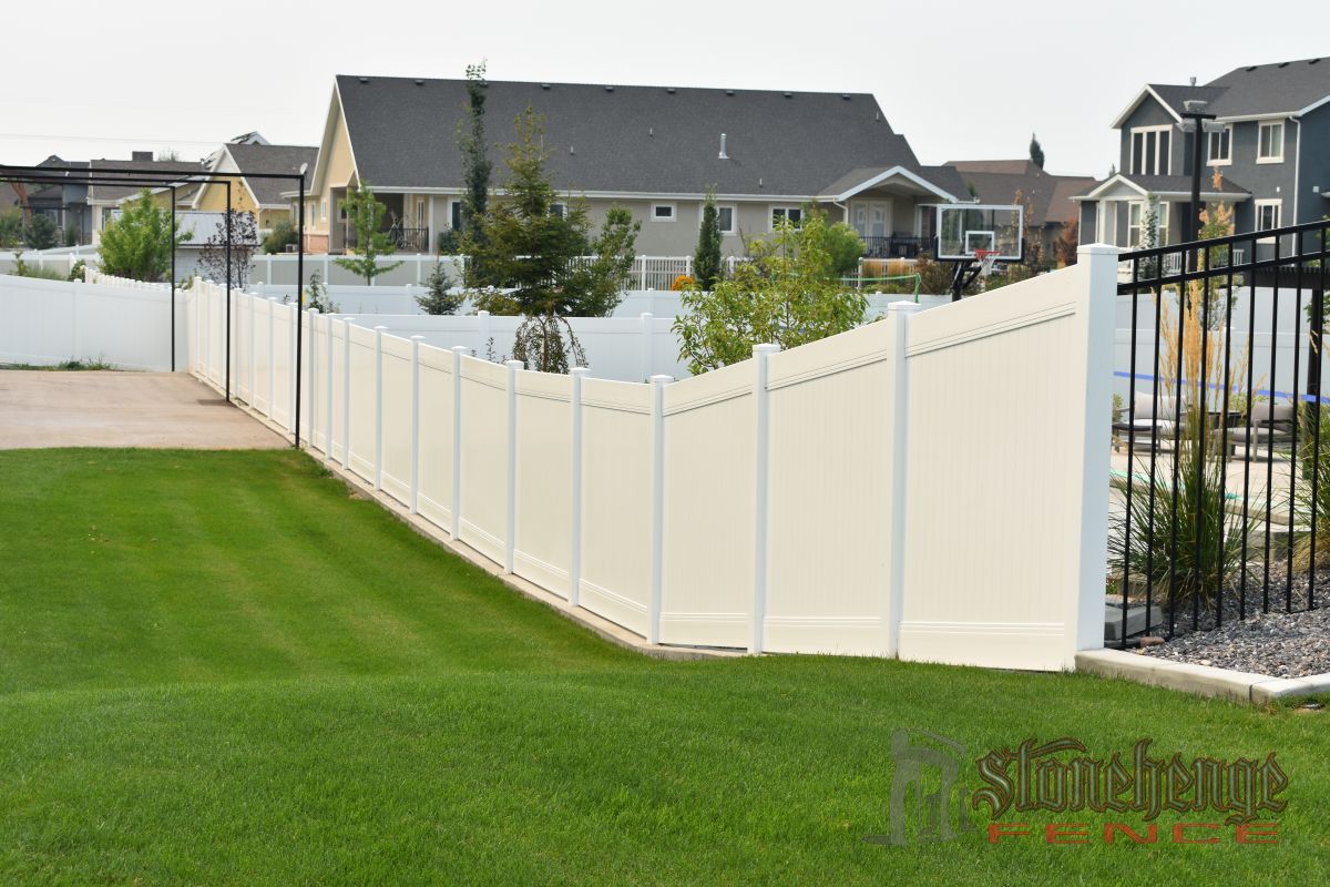 Black Iron & White Vinyl Privacy Fence - Utah County • Vinyl